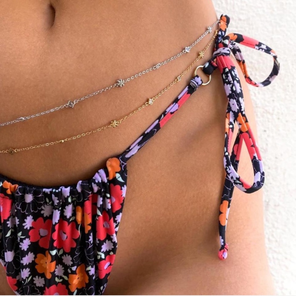 Luv AJ- Daisy Charm Belly Chain in *Silver*